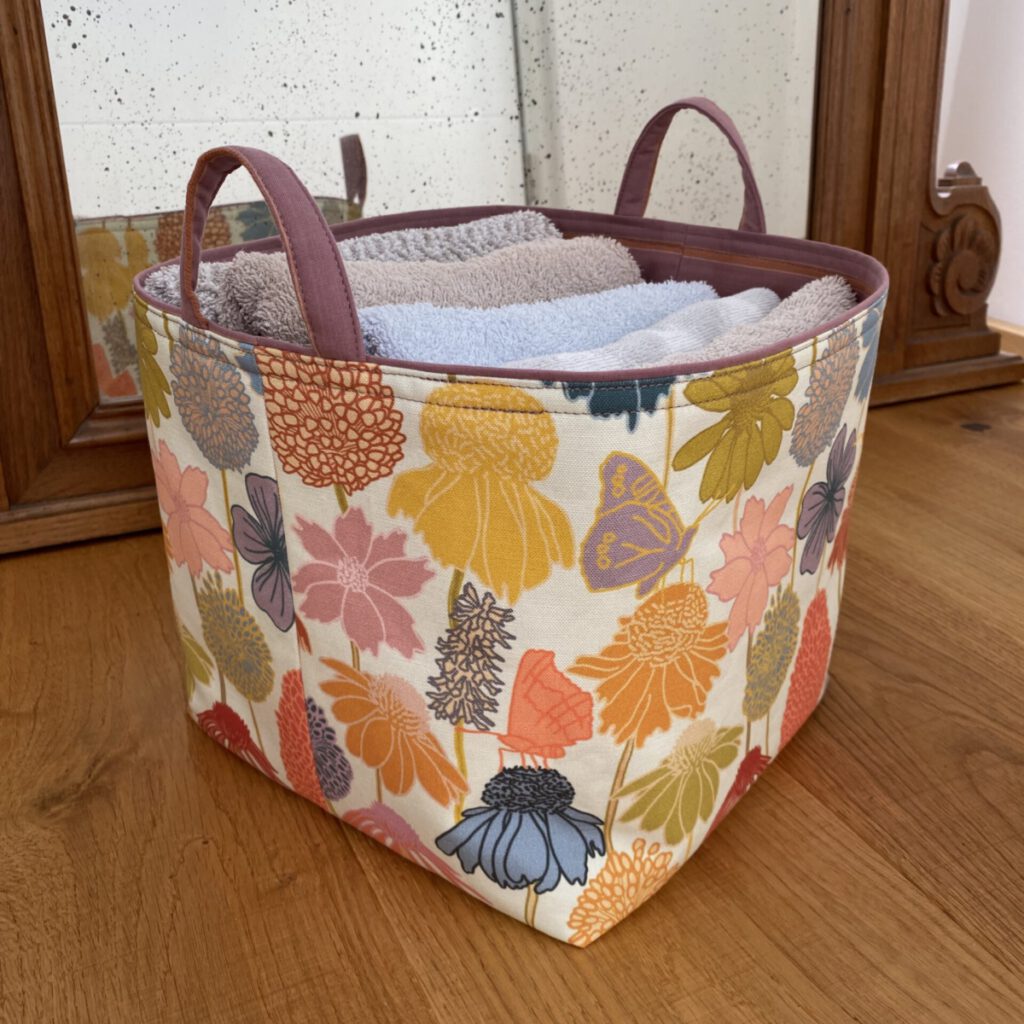 Lagom storage bin with a floral print by Atelier Danielle